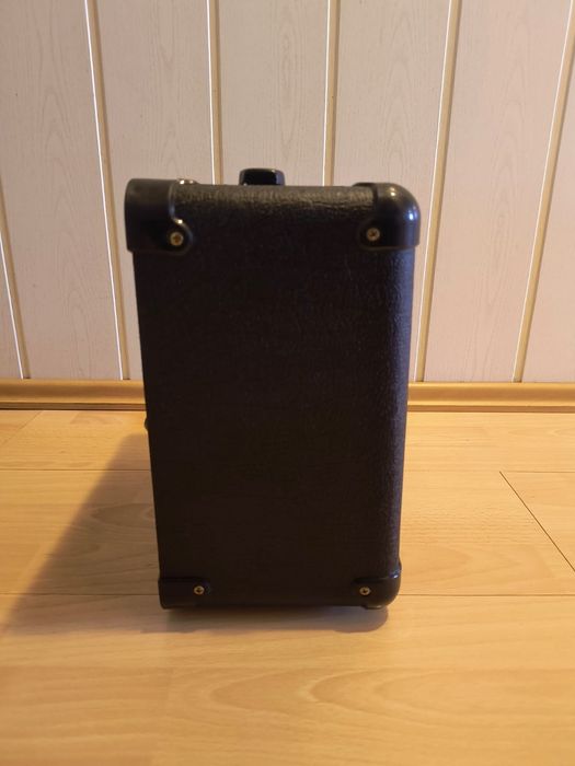 Marshall MG10KK edycja limitowana, wzmacniacz gitarowy, combo, piecyk, piec.