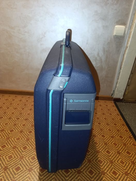 Чемодан на колесиках Samsonite