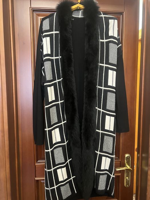 Кардіган з натуральним хутром.