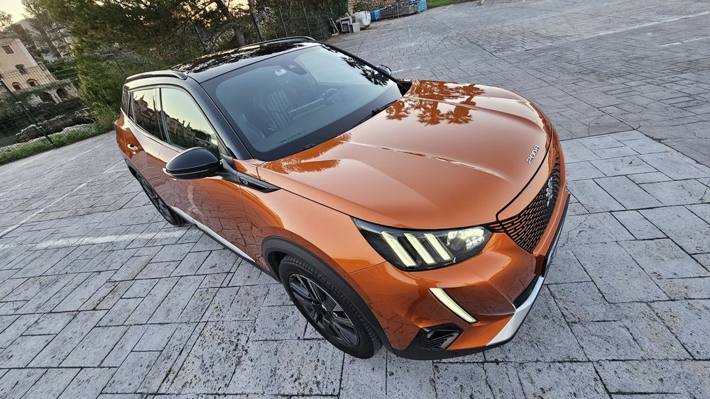 Peugeot e-2008 GT Line 50kw TECTO PANORÂMICO