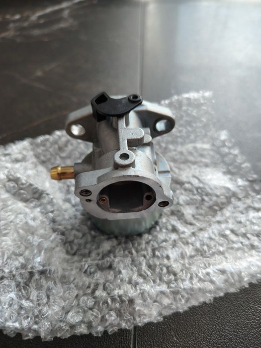 Gaźnik do Briggs & Stratton QUANTUM / 625 / 650 / 675