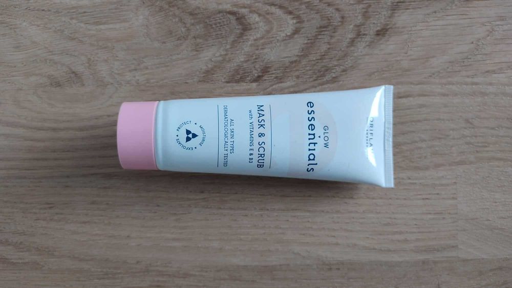 Maseczka i scrub do twarzy Essentials 75 ml
