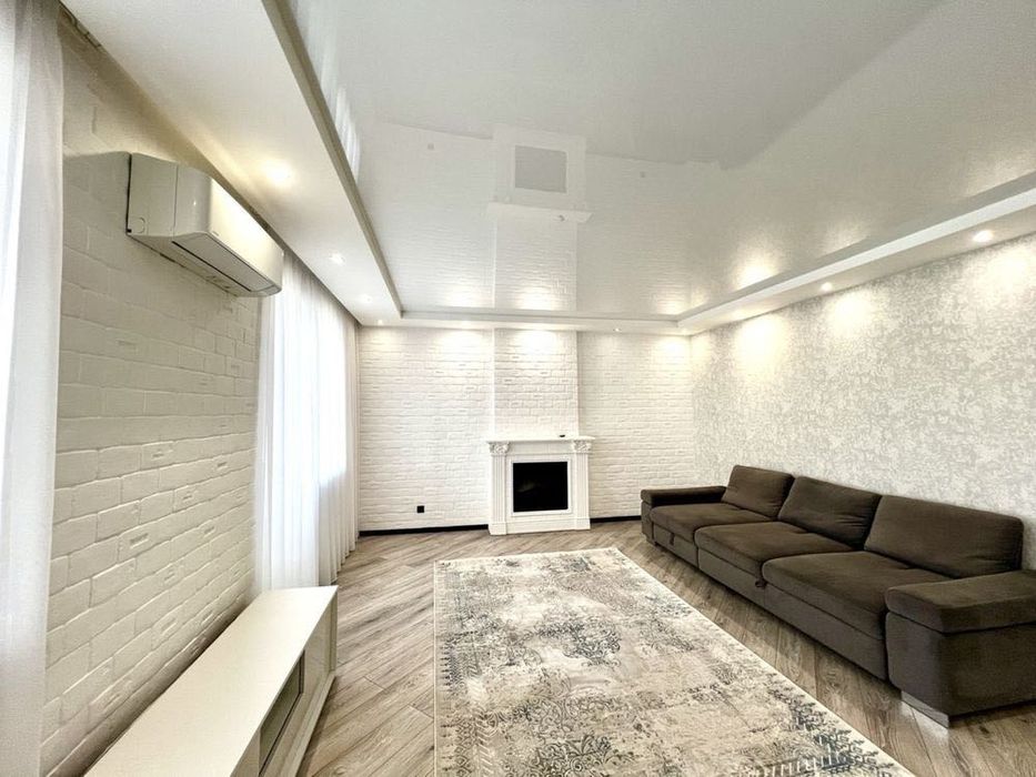 Продаж 3-кімнатної квартири з ремонтом!