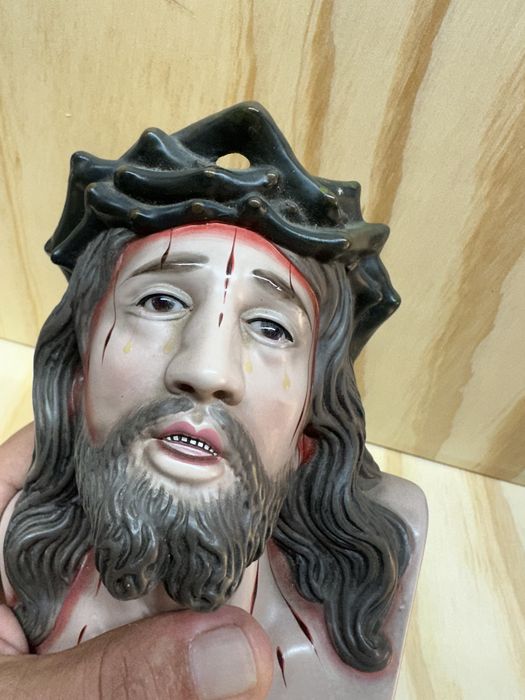2 pecas em barro olhos vidro