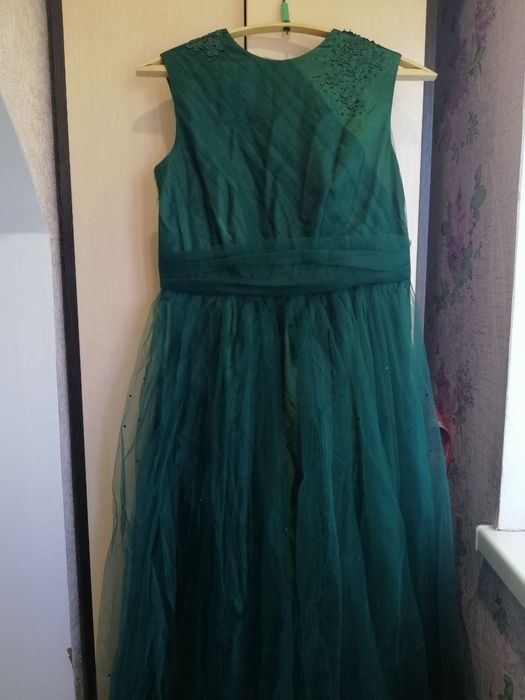 Продам платье на праздничное событие