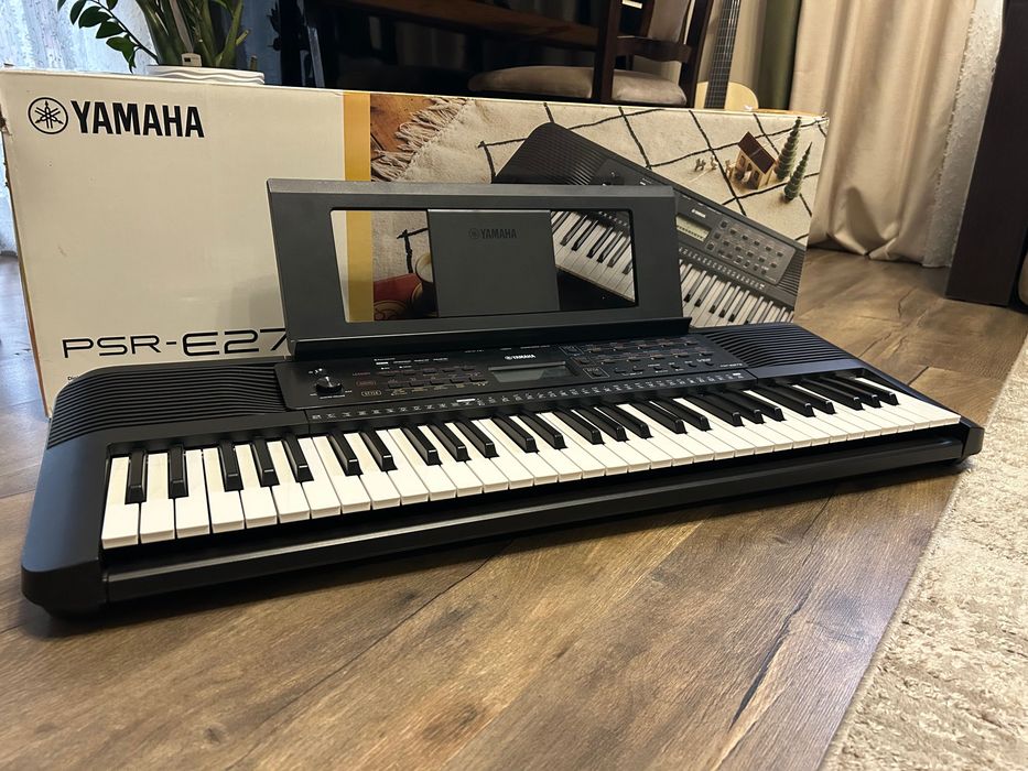 Синтезатор Yamaha PSR E273