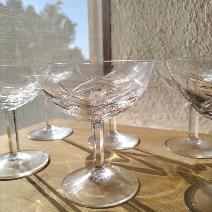Conjunto de 6 Copos Antigos de Champanhe em Cristal