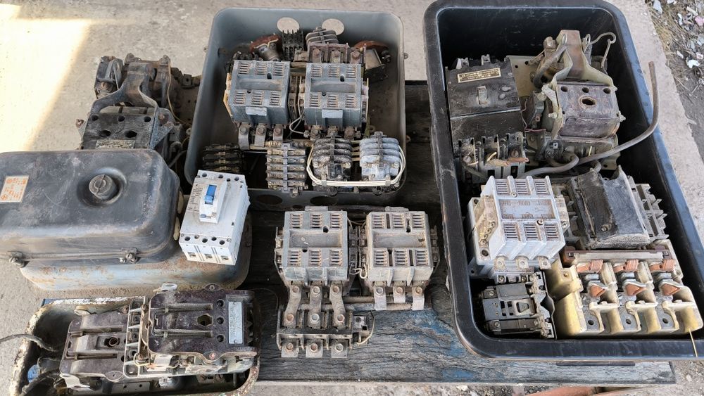 Магнітний пускач ПМА. ПАЄ. ПМЛ. ПМЕ. Пускатель. Автомат електричний.