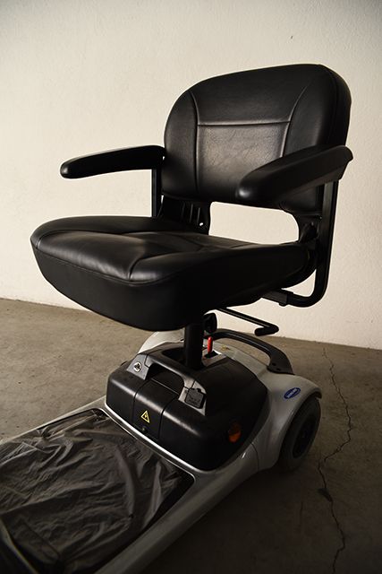 Cadeira de rodas / Scooter elétrica - Invacare Lynx