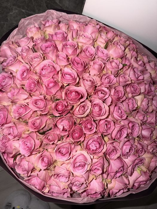 Продам букет 101 роза (свежий) , подарок 14 февраля