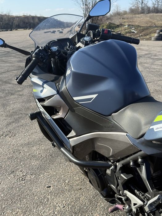 Kawasaki ninja 400