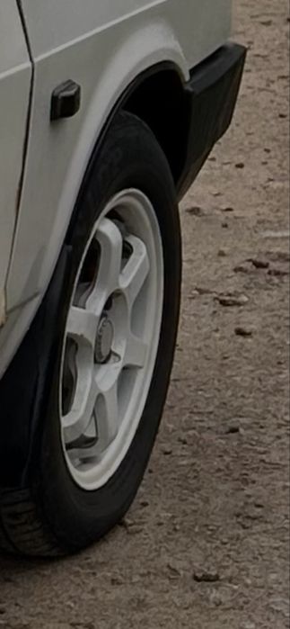 Продам диски з резиною 175/70r14