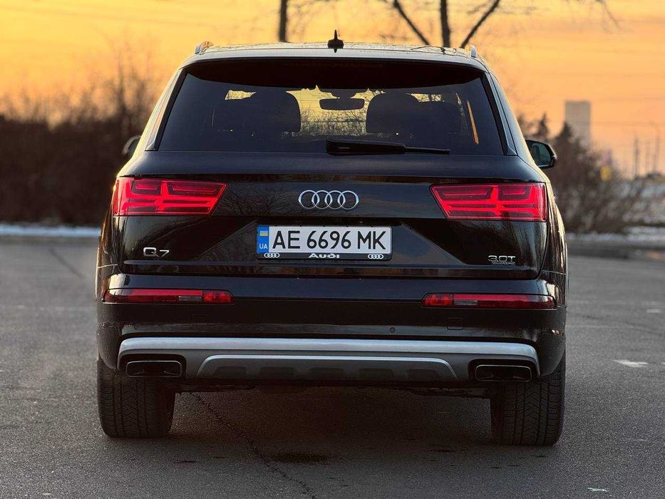 2018 Audi Q7 продам з ПДВ