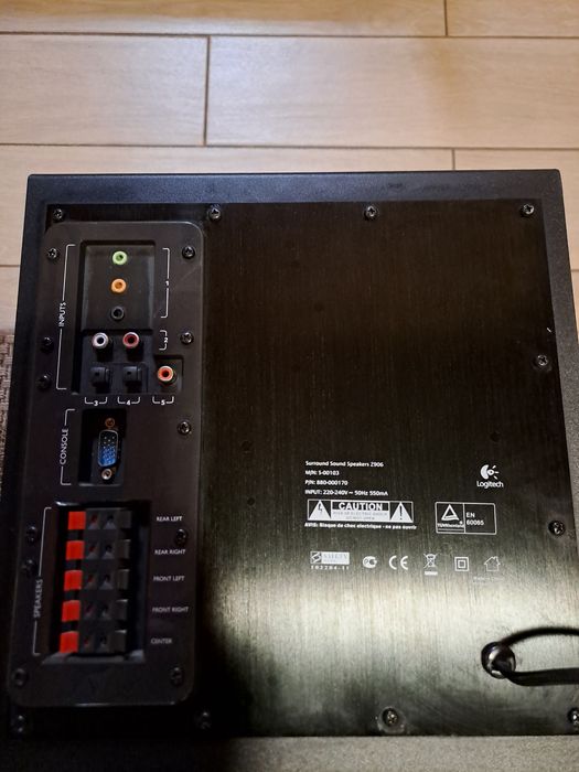 Sprzedam zestaw głośników Logitech Z906
