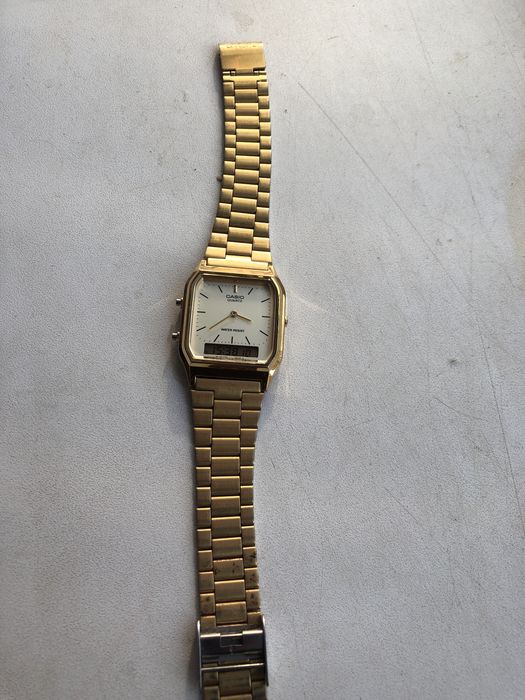 Годиник CASIO  квар, електр.ориг