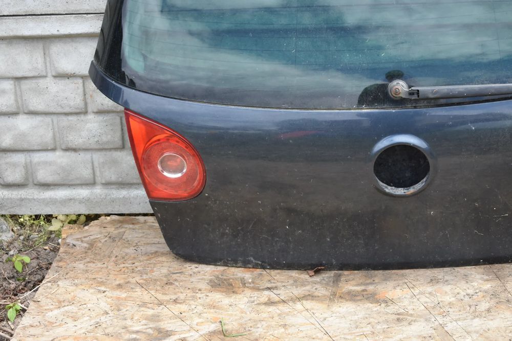 klapa bagażnika volkswagen golf 5 v hb