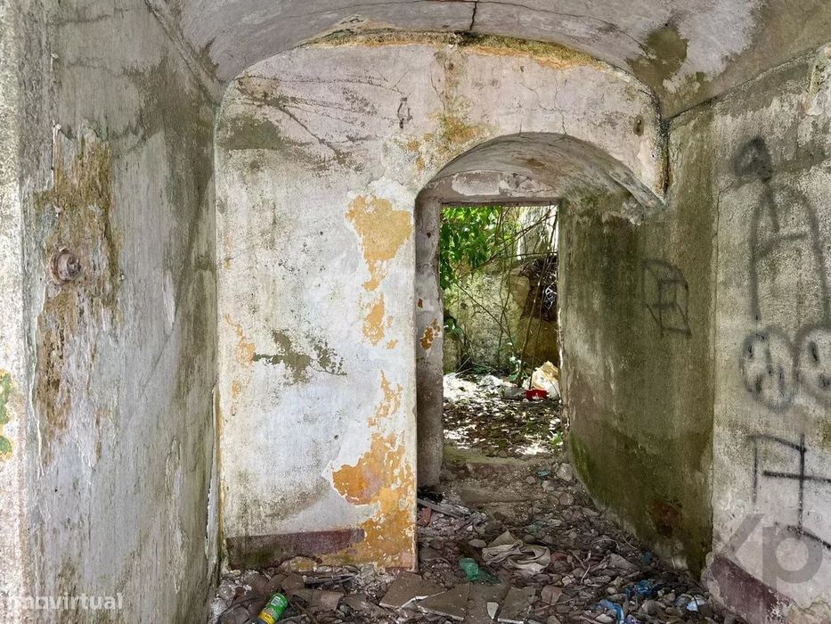 Moradia com 180m2 para reabilitar em Alcáçovas