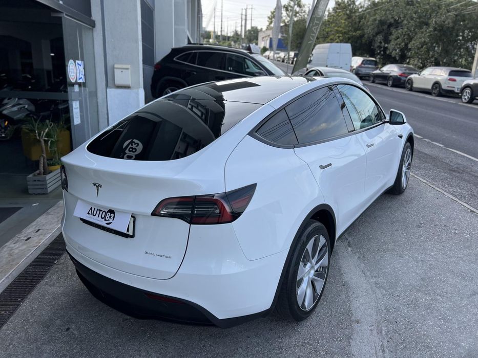 Tesla Model Y Long Range Tração Integral