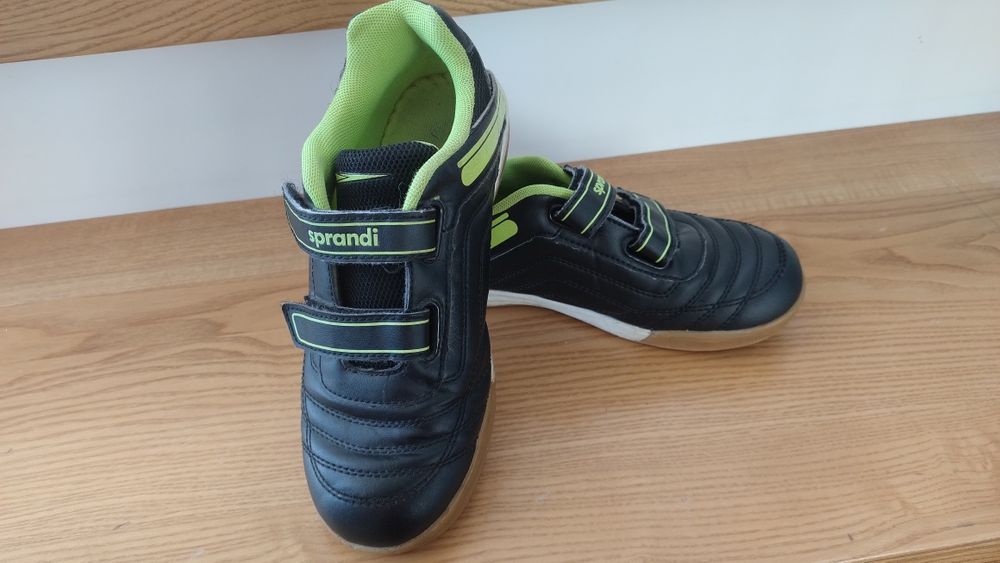 Czarne buty 33 adidasy Sprandi na rzepy