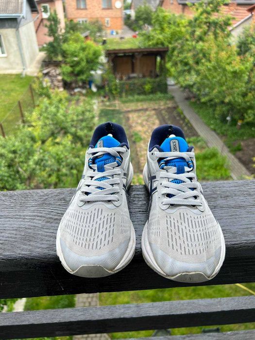 Кросівки ASICS GT-1000