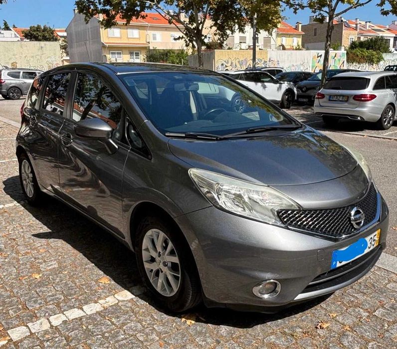 Viatura particular de Garagem