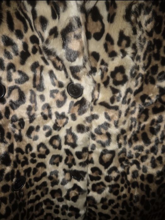 Vendo sobretudo pêlo sintético stradivarius