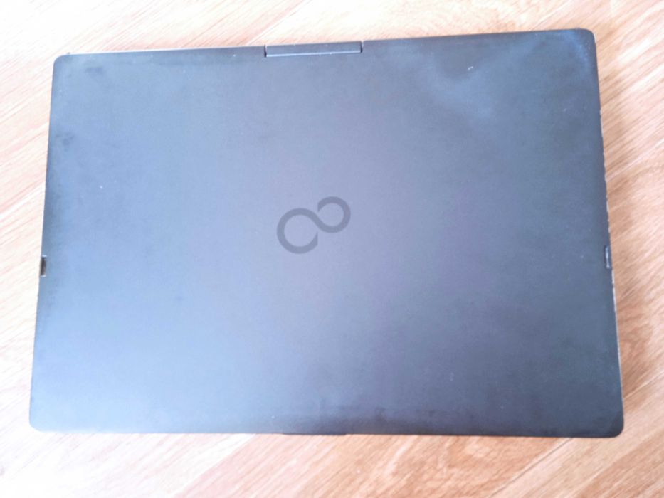 ноутбук-трансформер Fujitsu t938 i5 8250u\8gb ddr4\128 ssd\LTE модем