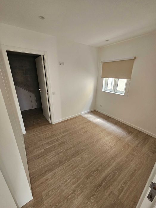 ** Investidores ** Conjunto de 2 Apartamentos T1 + T1 - Leiria