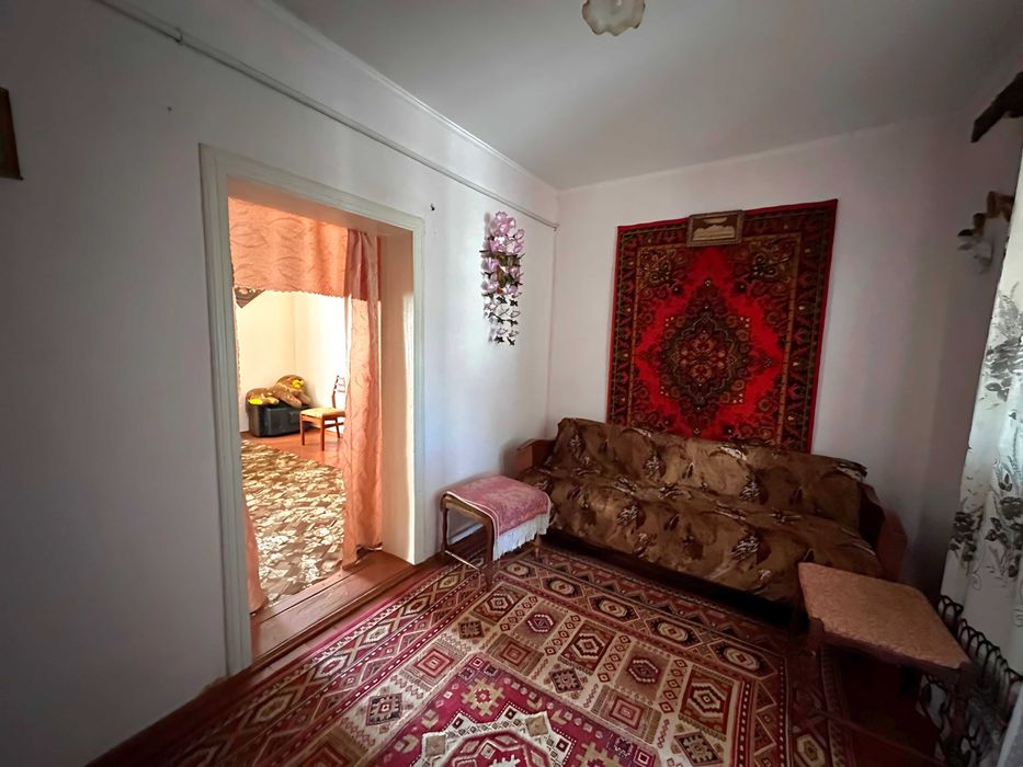 Продається будинок, неподалік м.Стрий у с.Комарів