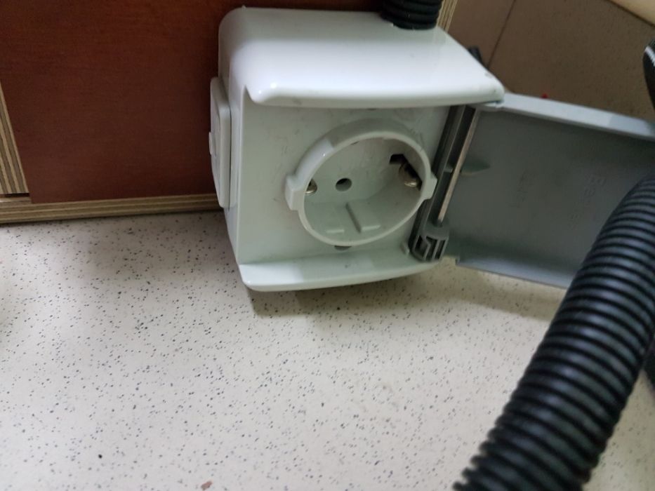 Victron Energy Преобразователь Инвертор 12 24 220V Идеал