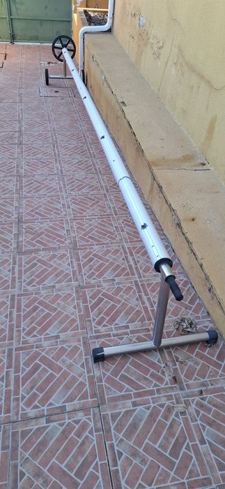 Enrolador capa piscina