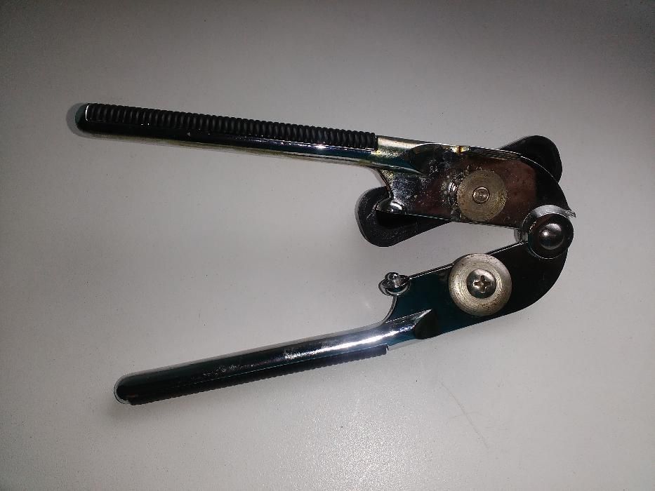 Нож для консерв