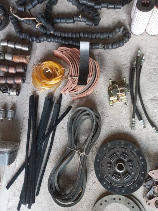 Запчастини до Москвича 2140