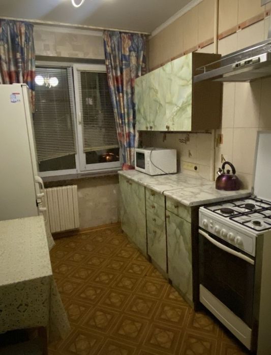 Сдам отличную 2 комнатную квартиру  в ЦЕНТРЕ