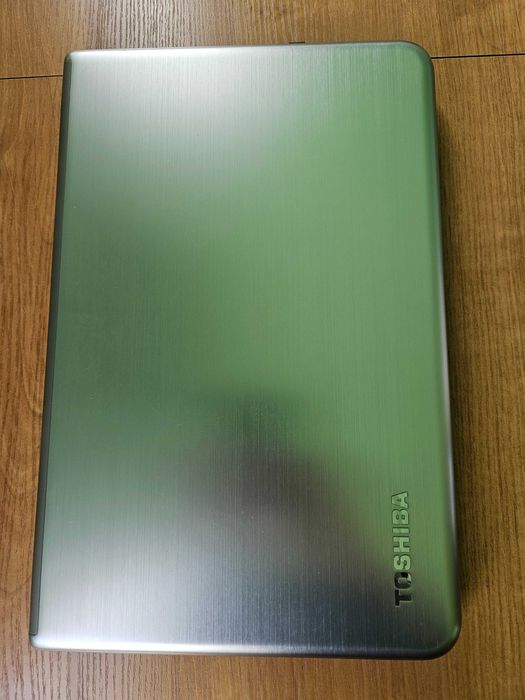 Toshiba P75  A7200