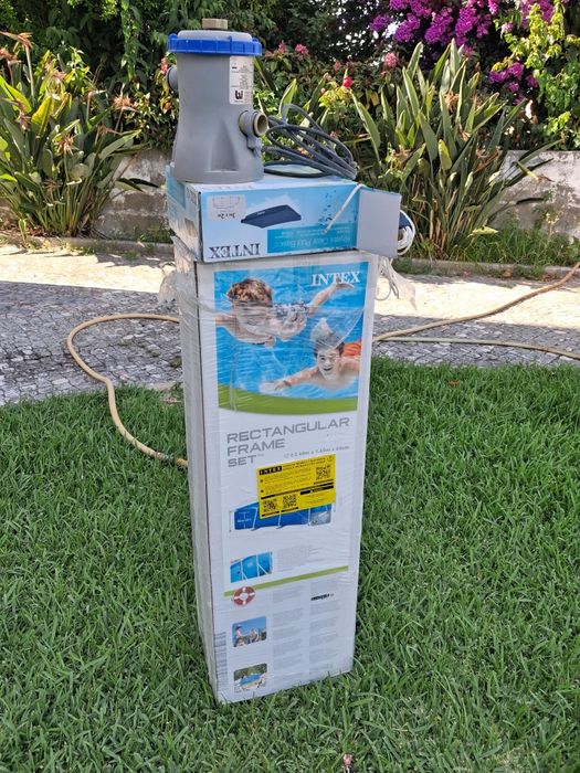 Piscina com 2,6×1,6×0,65 metros