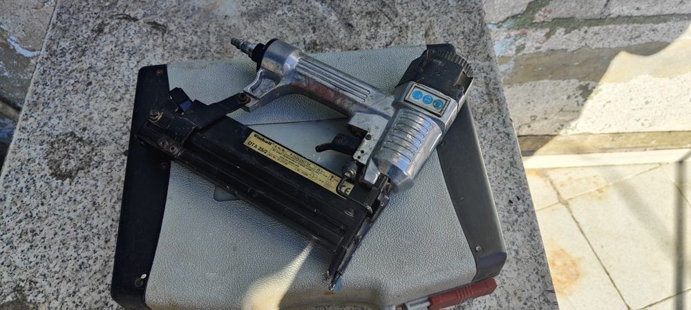 Pistola de Pregos/ Agrafador Einhell