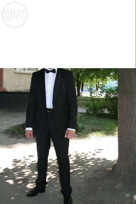 Мужской костюм смокинг