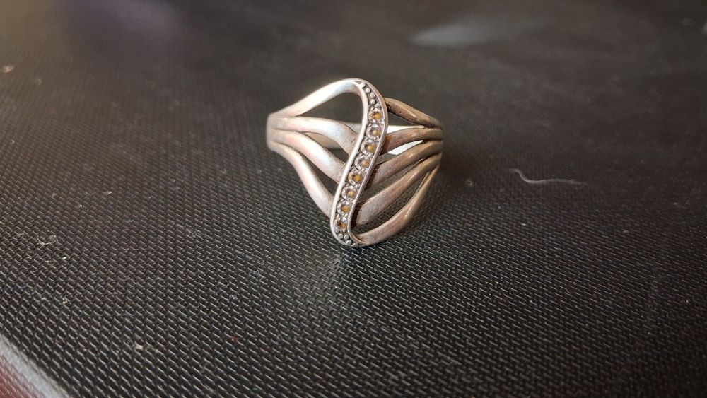 Срібні жіночі прикраси