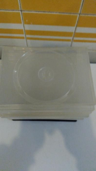 DVD/CD Cases64740049765506122