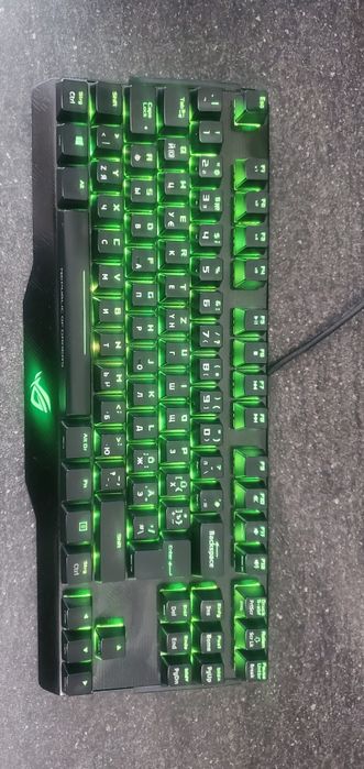 Продам Asus ROG Claymore