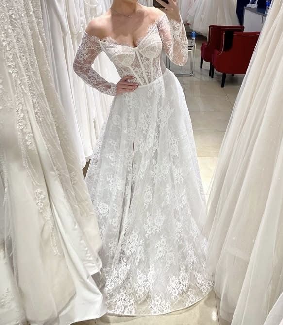 Koronkowa Suknia Ślubna (Gorset)