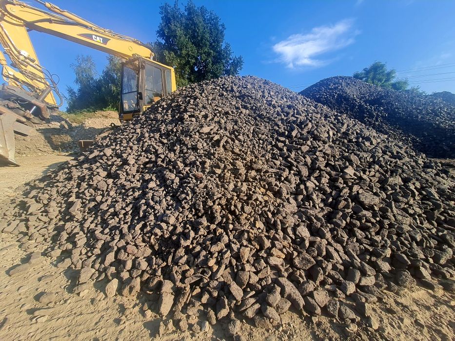 Kruszywo na drogę kamień czarny berga łupek powęglowy drogowy tłuczeń