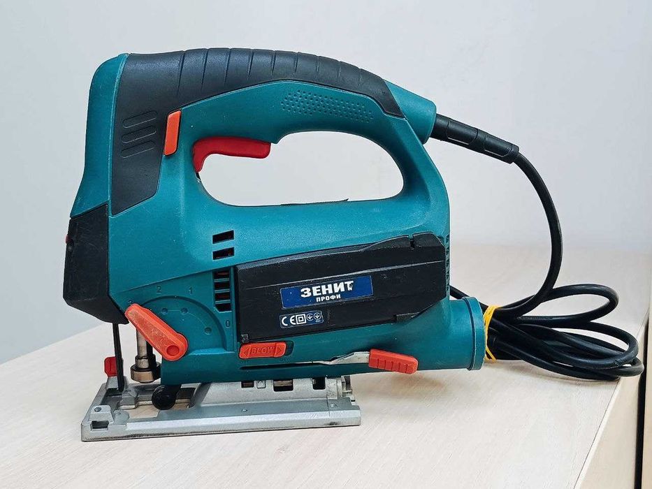 Електрична лобзикова пила Зеніт Профі