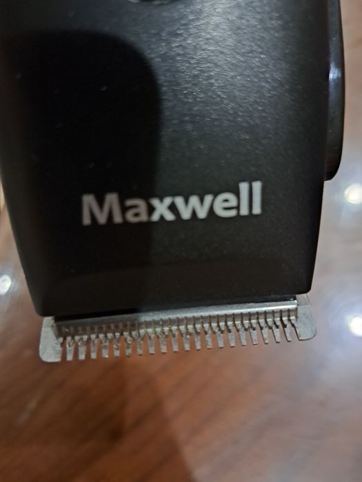 Машинка для стрижки MAXWELL