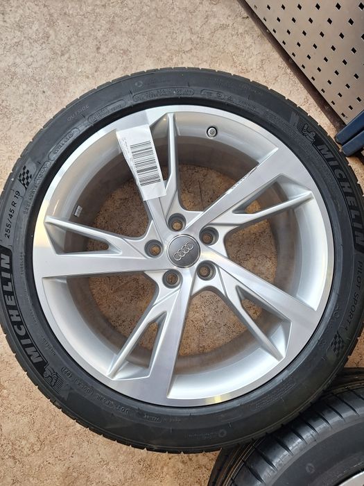 Nowe Alufelgi Koła Audi A8 D5  255 45 r19