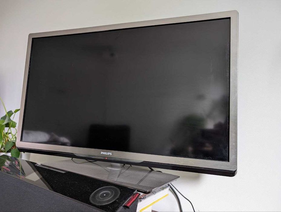 Telewizor Philips 32" Full HD Smart TV 32PFL5007K – sprawny, z pilotem