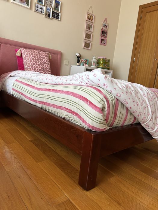 Cama + Colchão Corpo e Meio