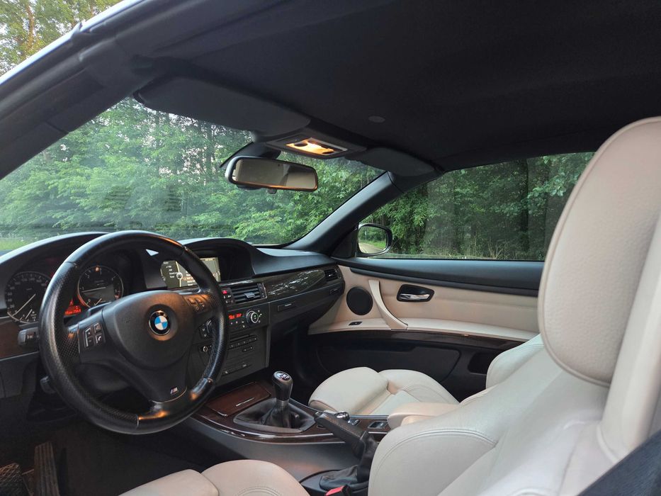 BMW E93 320d Mpakiet LCI