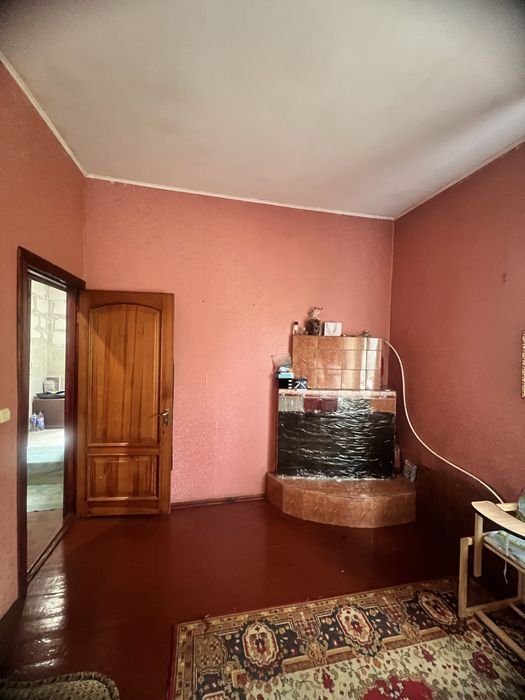 Жорнівка продаж пів будинку 4 кімнати Газ/Камін з виходом в Ліс